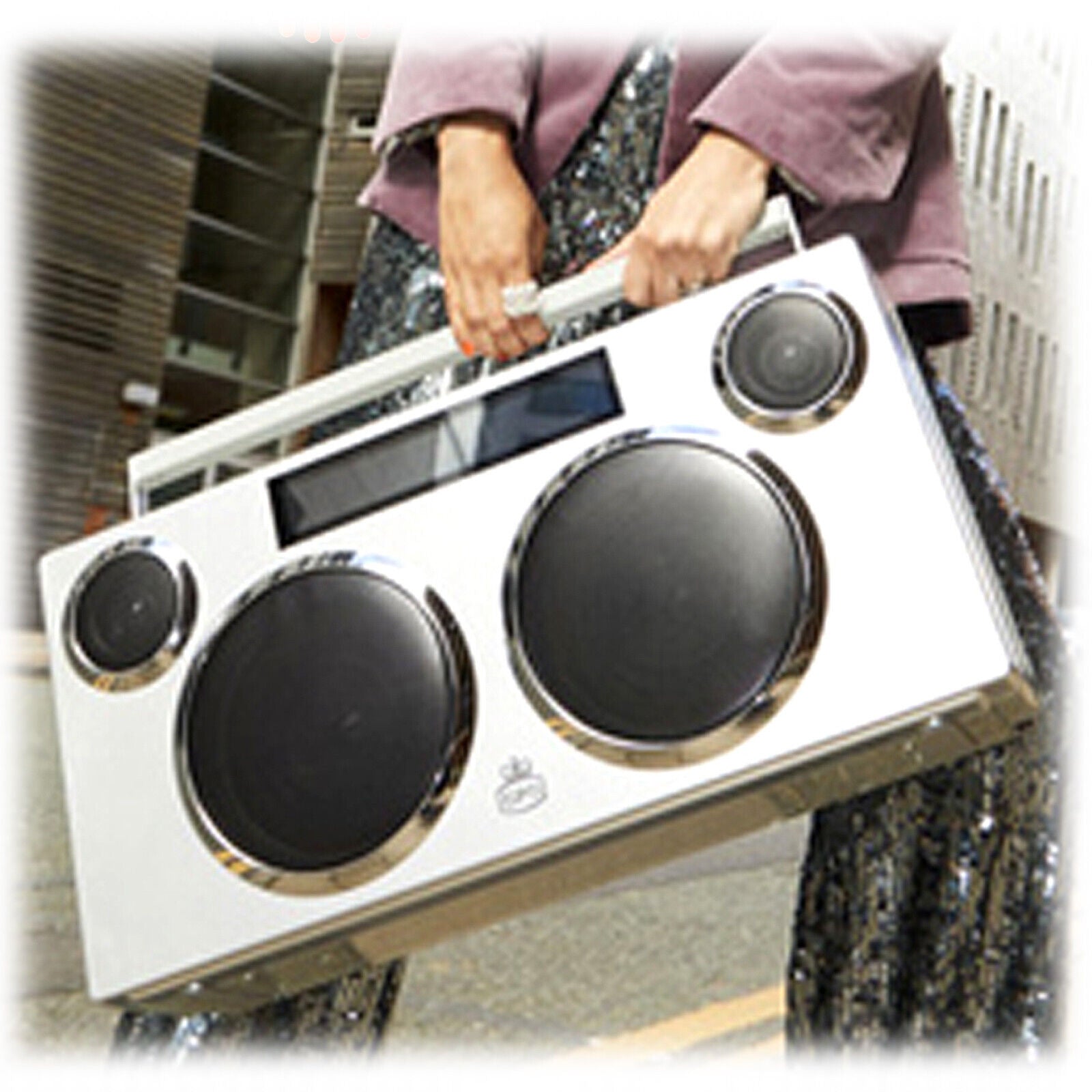 GPO Manhattan Retro Boombox Style Bluetooth Party PA Speaker Portable - SILBERSHELL