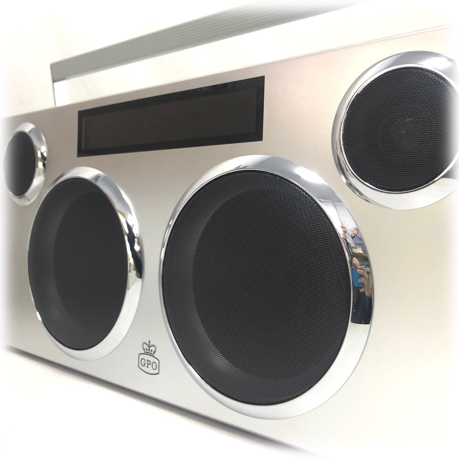 GPO Manhattan Retro Boombox Style Bluetooth Party PA Speaker Portable - SILBERSHELL