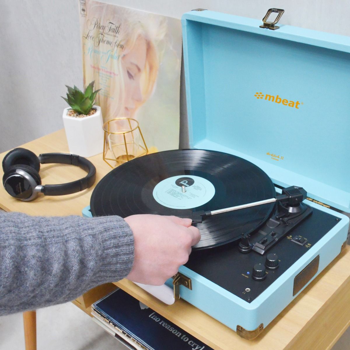 mbeat Woodstock II Sky Blue Retro Bluetooth (TX/RX) Turntable - SILBERSHELL