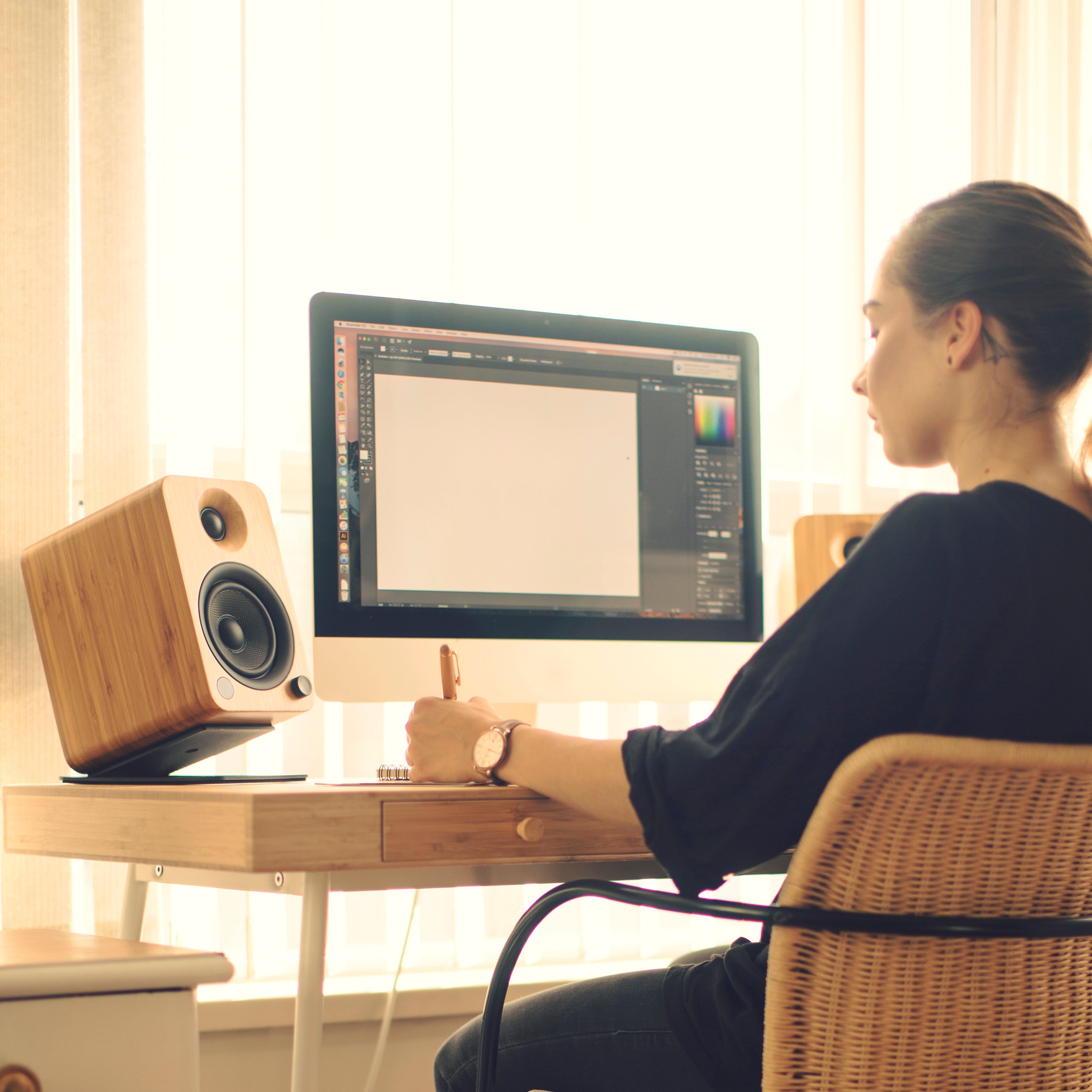 Kanto S4 Angled Desktop Speaker Stands for Midsize Speakers - Pair, Black - SILBERSHELL