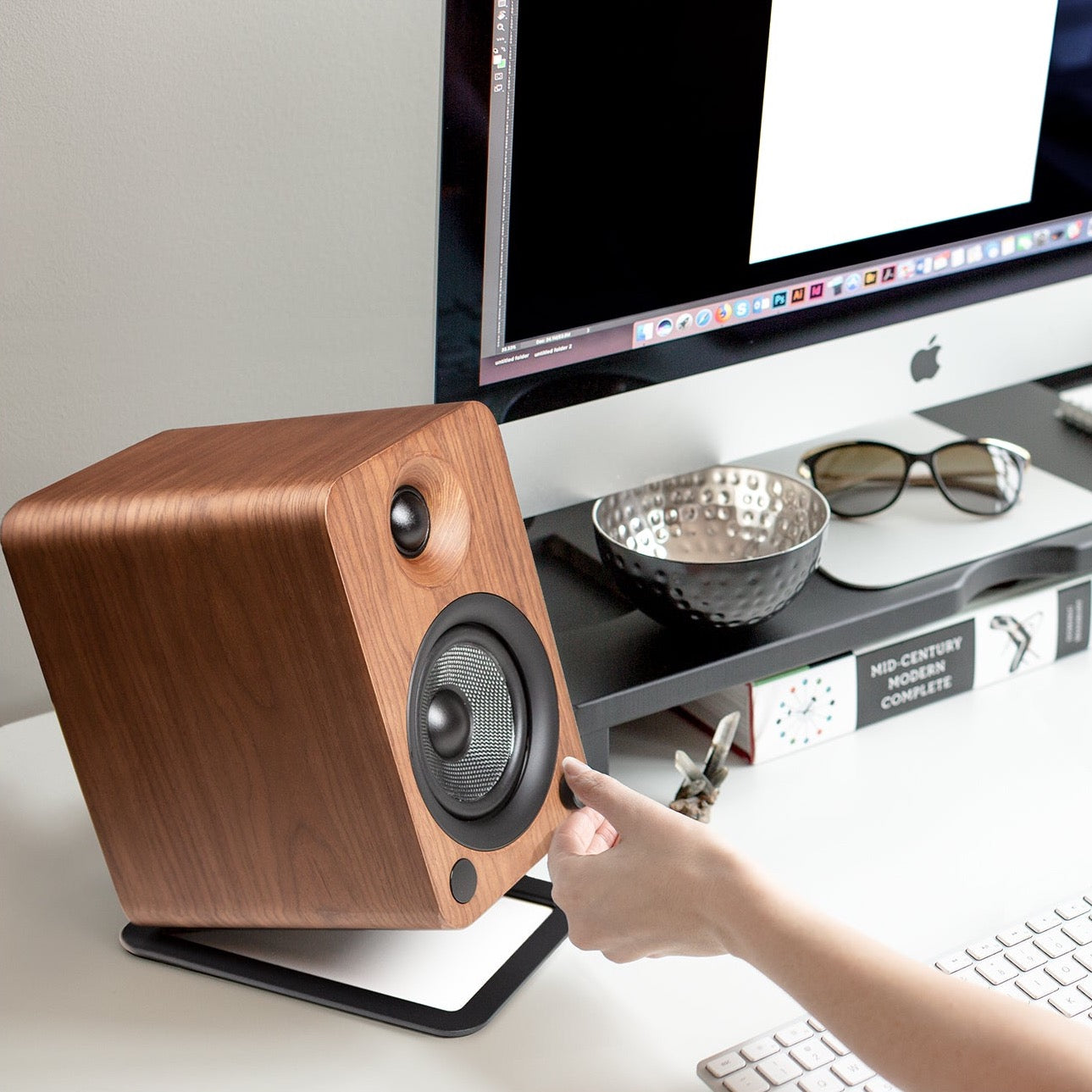 Kanto YU4 140W Powered Bookshelf Speakers with Bluetooth® and Phono Preamp - Pair, Walnut - SILBERSHELL