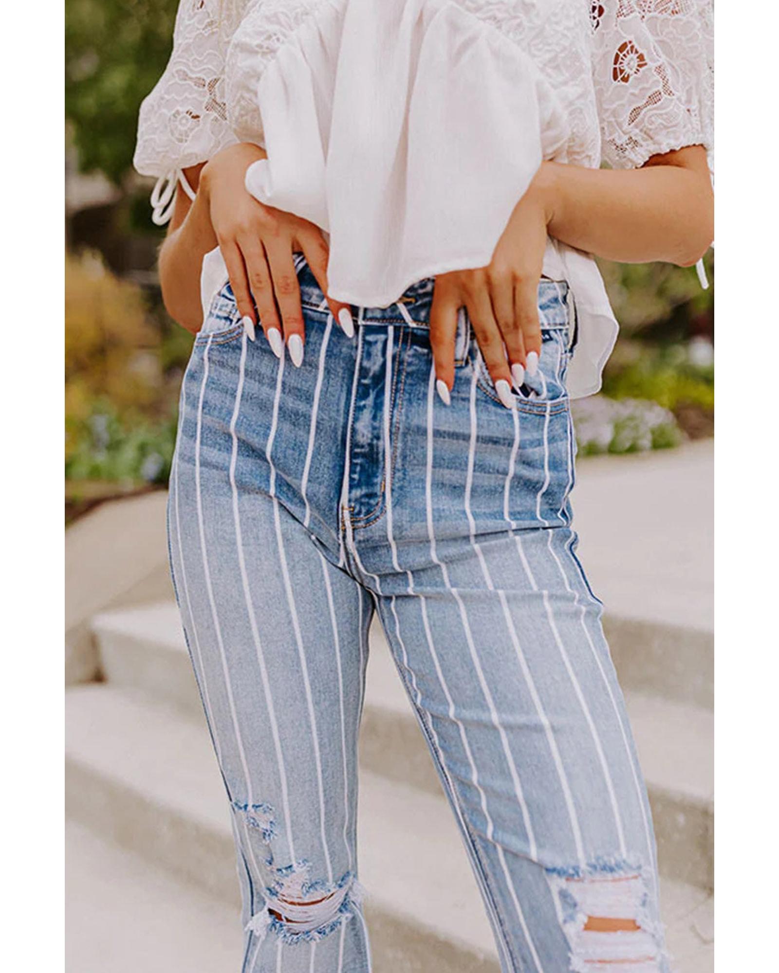 Azura Exchange Vertical Striped Ripped Flare Jeans - 8 US