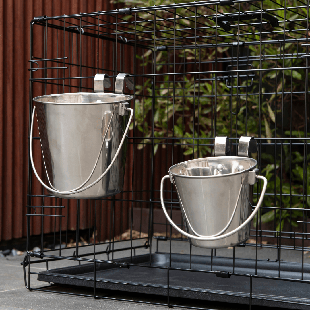 YES4PETS 946ml Stainless Steel Pet Parrot Feeder Dog Cat Bowl Water Bowls Flat Sided Bucket with Riveted Hooks - SILBERSHELL