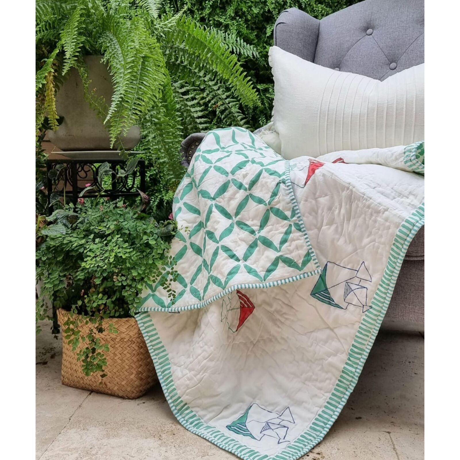GOTS Certified Organic Cotton Reversible Baby Quilt (100x120cm) - Pretty Kites (Green) - SILBERSHELL